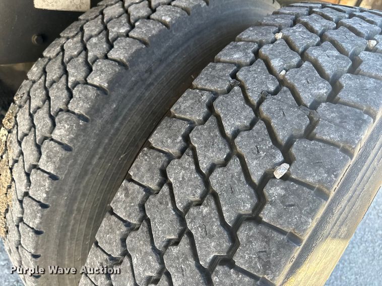 image for item DL4414 2006 Sterling flatbed truck