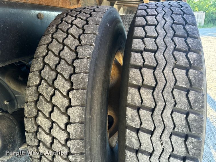 image for item DL4414 2006 Sterling flatbed truck