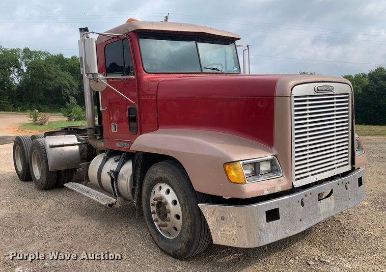 image for item DM7873 1994 Freightliner FDL120 semi truck