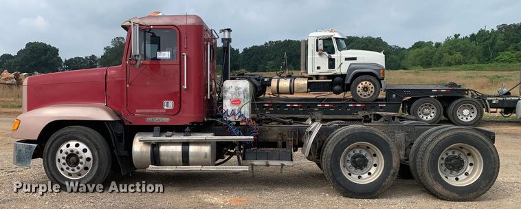 image for item DM7873 1994 Freightliner FDL120 semi truck