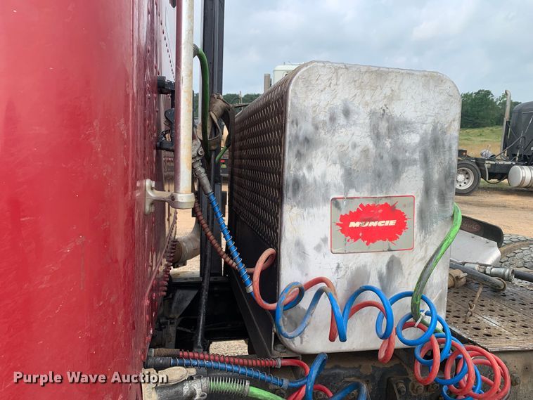 image for item DM7873 1994 Freightliner FDL120 semi truck