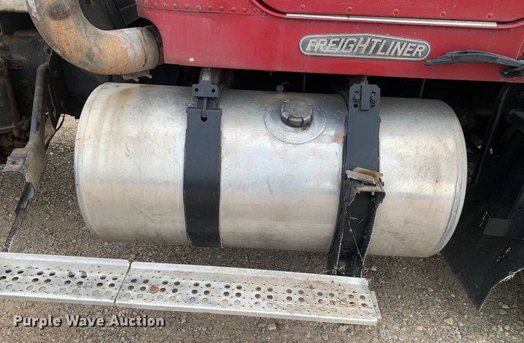 image for item DM7873 1994 Freightliner FDL120 semi truck