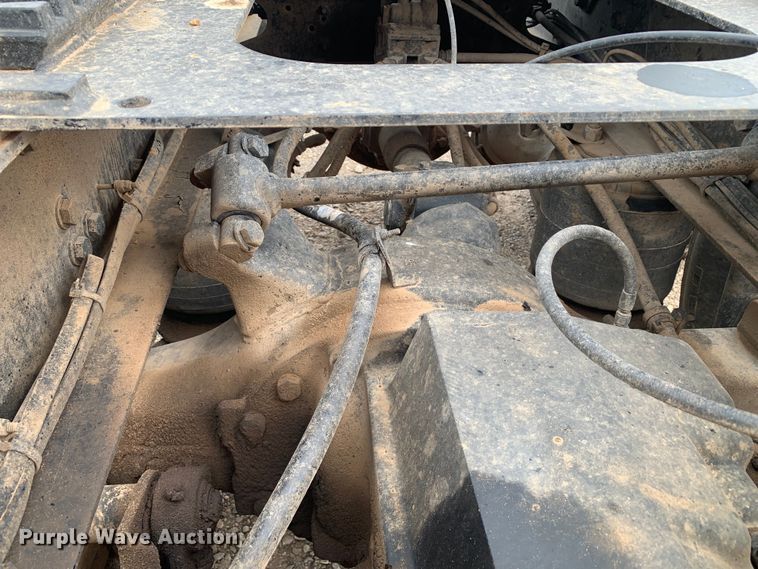 image for item DM7873 1994 Freightliner FDL120 semi truck