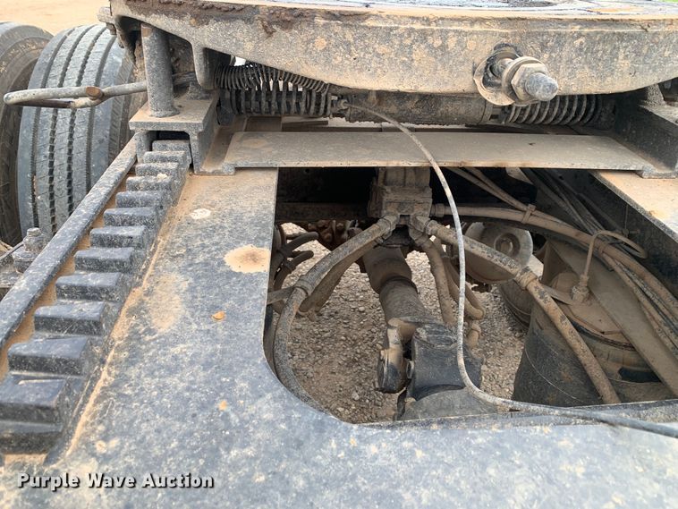 image for item DM7873 1994 Freightliner FDL120 semi truck