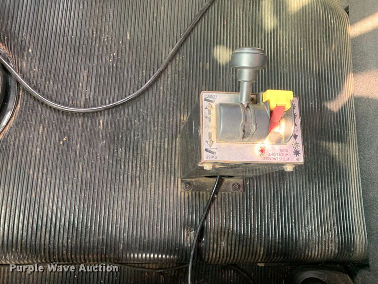 image for item DM7873 1994 Freightliner FDL120 semi truck