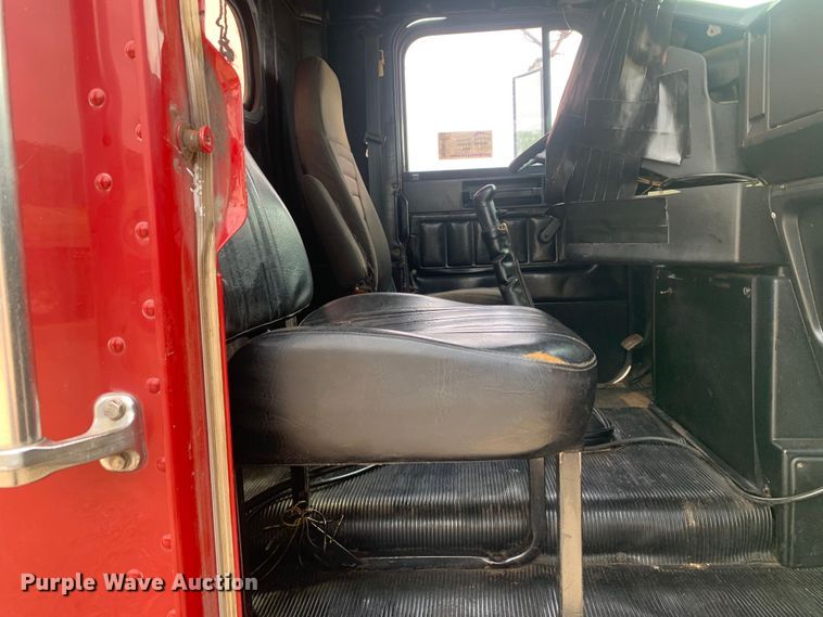 image for item DM7873 1994 Freightliner FDL120 semi truck