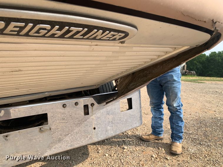 image for item DM7873 1994 Freightliner FDL120 semi truck