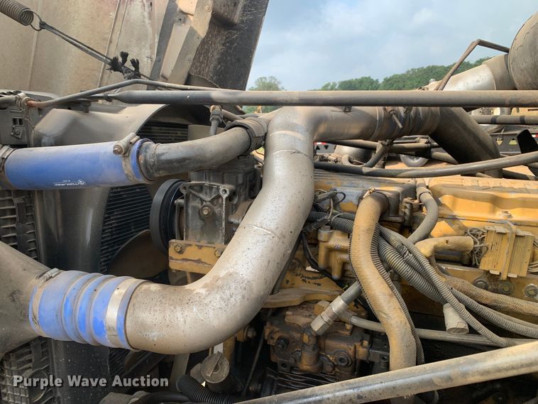 image for item DM7873 1994 Freightliner FDL120 semi truck