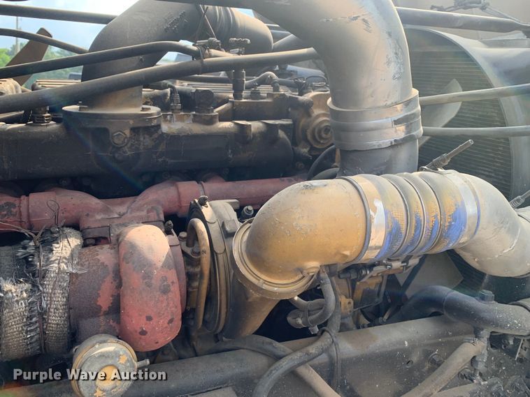 image for item DM7873 1994 Freightliner FDL120 semi truck