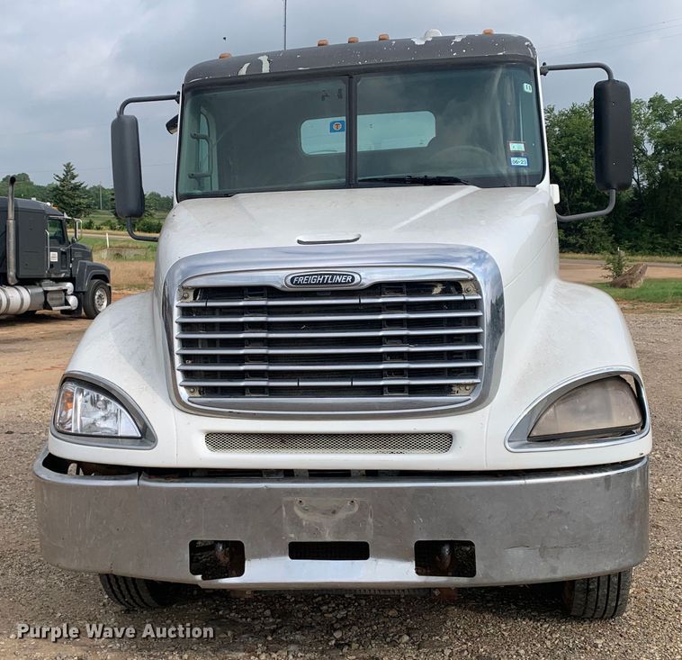 image for item DM7875 2007 Freightliner Columbia semi truck