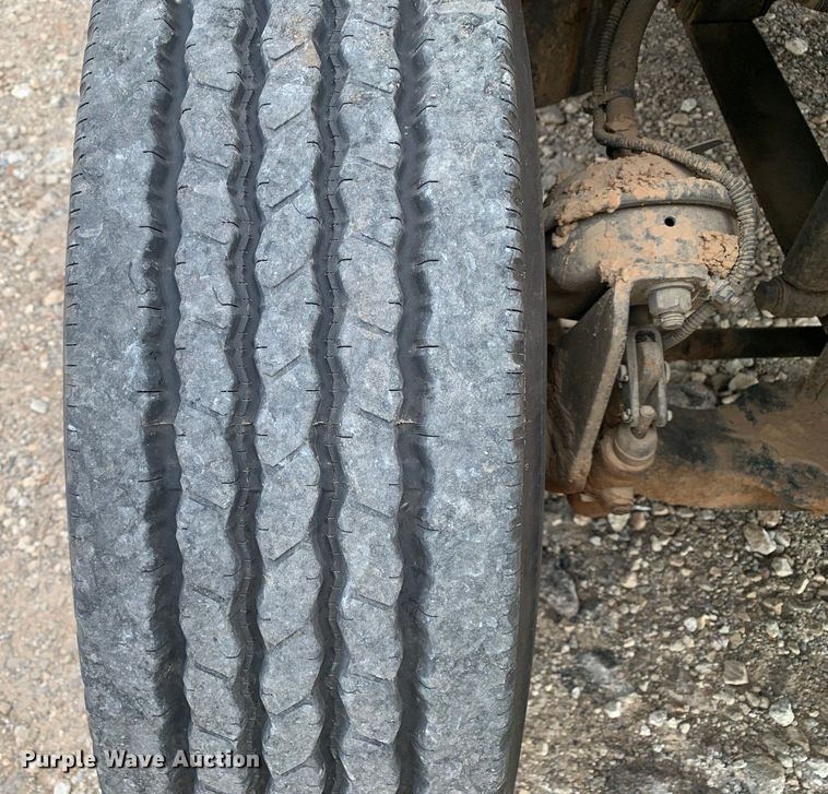 image for item DM7875 2007 Freightliner Columbia semi truck