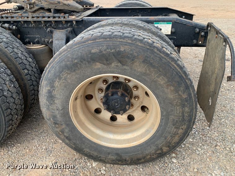 image for item DM7875 2007 Freightliner Columbia semi truck