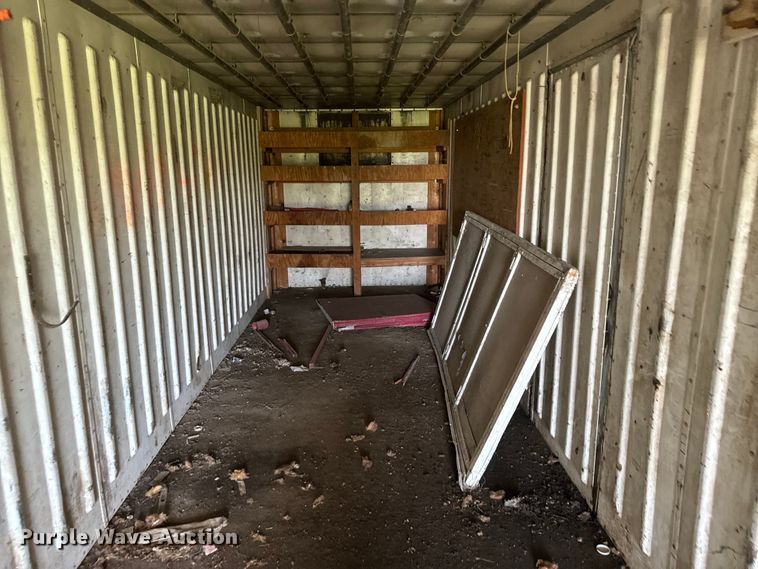 image for item DN3255 1966 Hobbs AX9-6400-401 dry van trailer