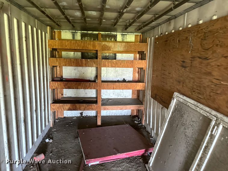 image for item DN3255 1966 Hobbs AX9-6400-401 dry van trailer