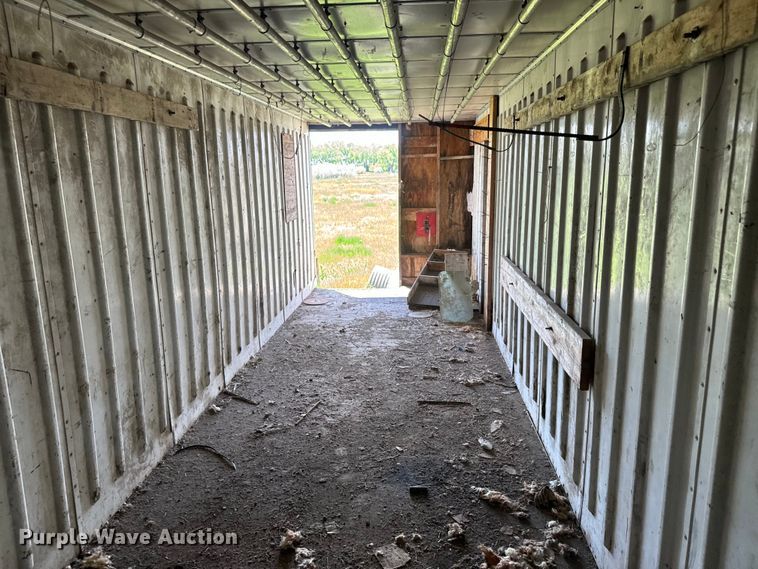 image for item DN3255 1966 Hobbs AX9-6400-401 dry van trailer