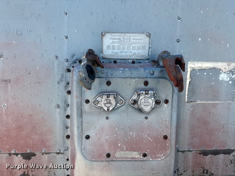 image for item DN3259 1962 Fruehauf VB6-F2-40 dry van trailer