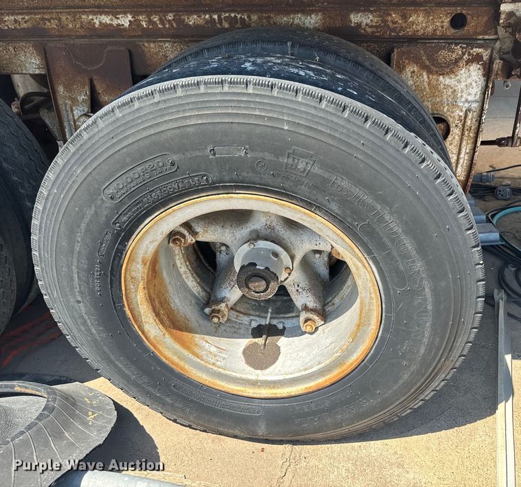 image for item DN3259 1962 Fruehauf VB6-F2-40 dry van trailer