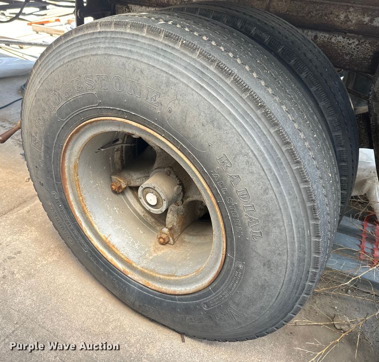 image for item DN3259 1962 Fruehauf VB6-F2-40 dry van trailer