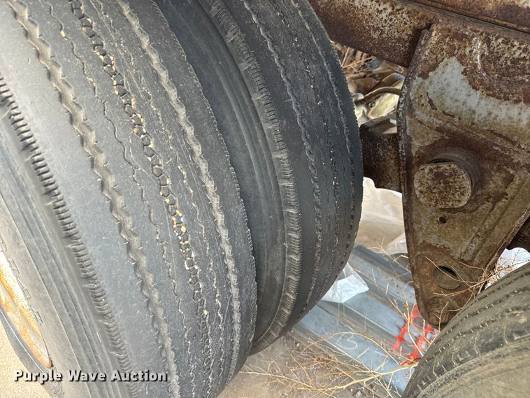 image for item DN3259 1962 Fruehauf VB6-F2-40 dry van trailer