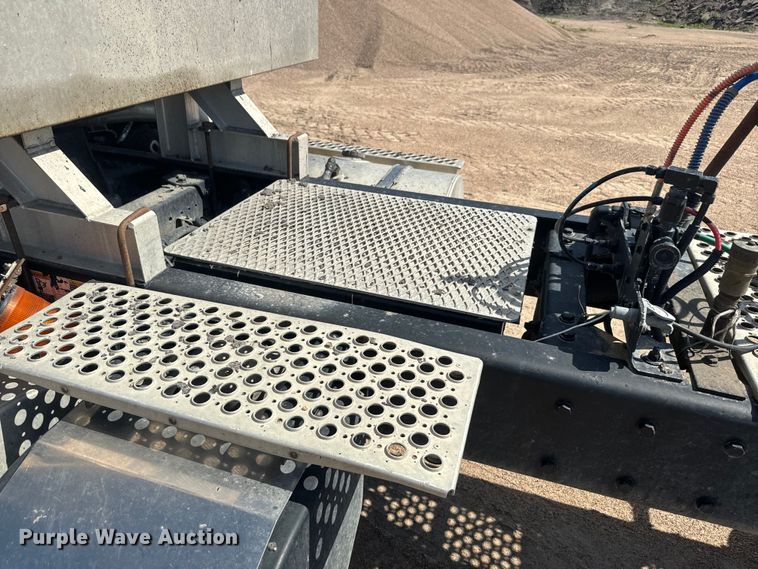 image for item DN3265 2011 Kenworth W900 semi truck