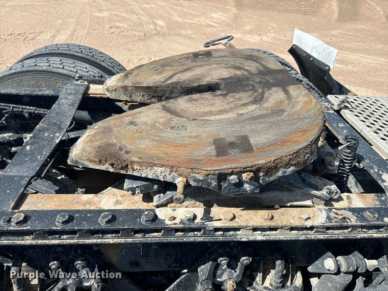 image for item DN3265 2011 Kenworth W900 semi truck