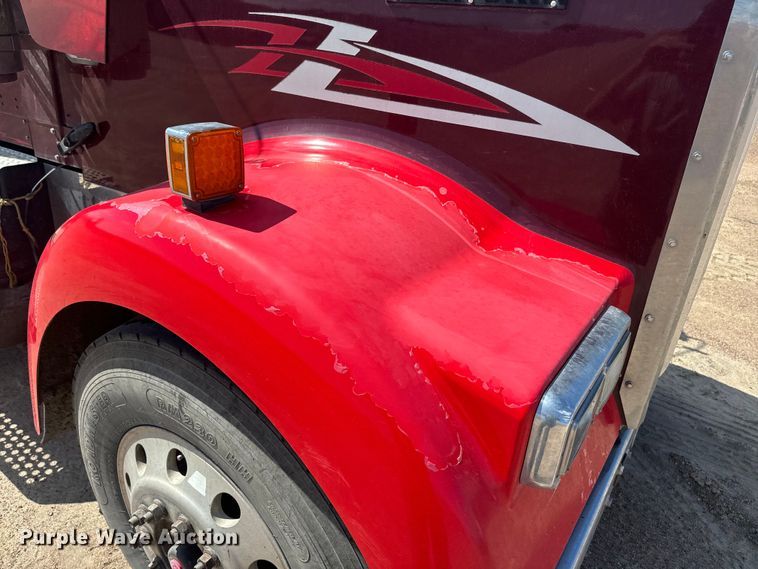 image for item DN3265 2011 Kenworth W900 semi truck