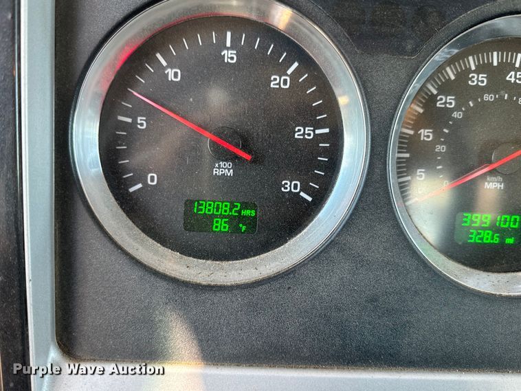 image for item DN3265 2011 Kenworth W900 semi truck