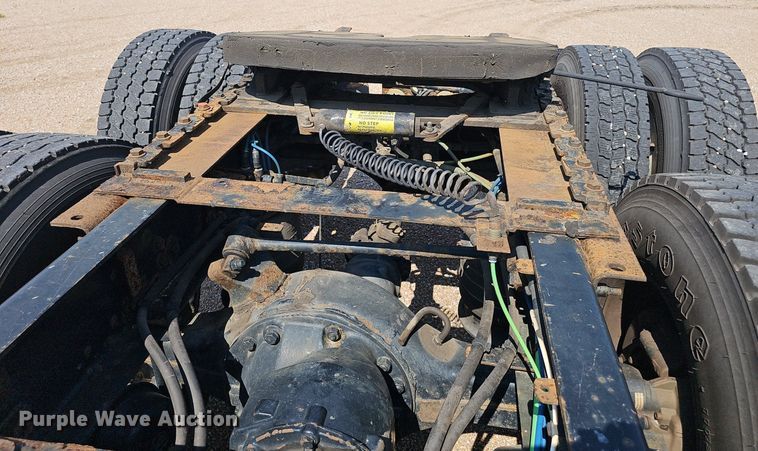 image for item DP0913 2016 Freightliner Cascadia 125 semi truck