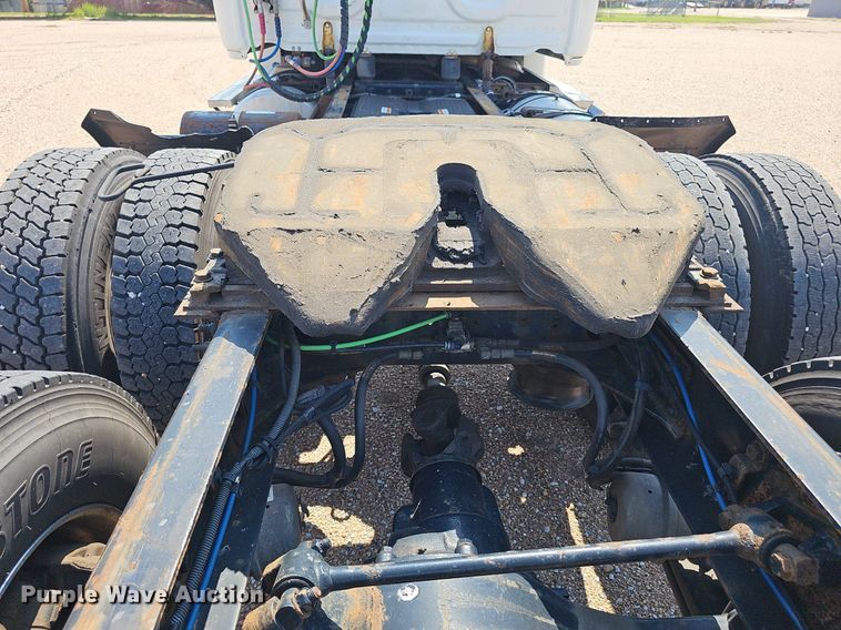 image for item DP0913 2016 Freightliner Cascadia 125 semi truck