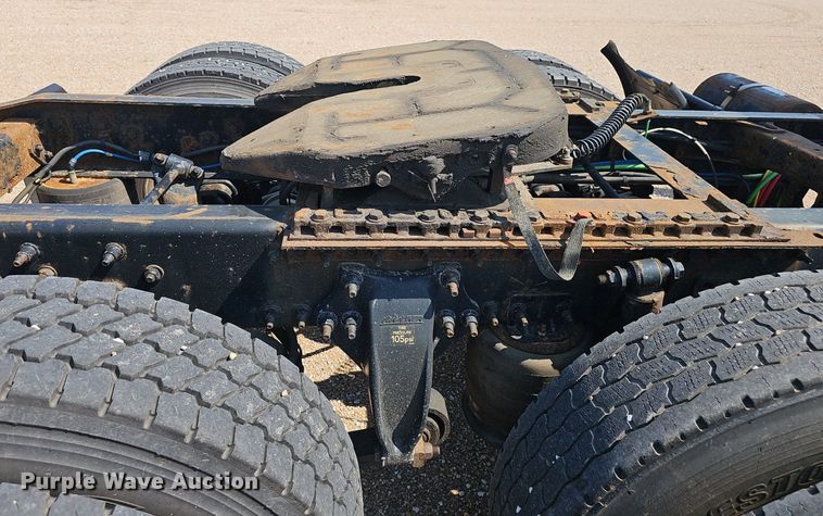 image for item DP0913 2016 Freightliner Cascadia 125 semi truck