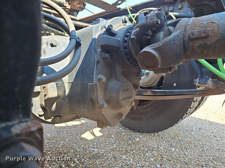 image for item DP0913 2016 Freightliner Cascadia 125 semi truck