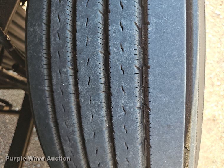 image for item DP0913 2016 Freightliner Cascadia 125 semi truck