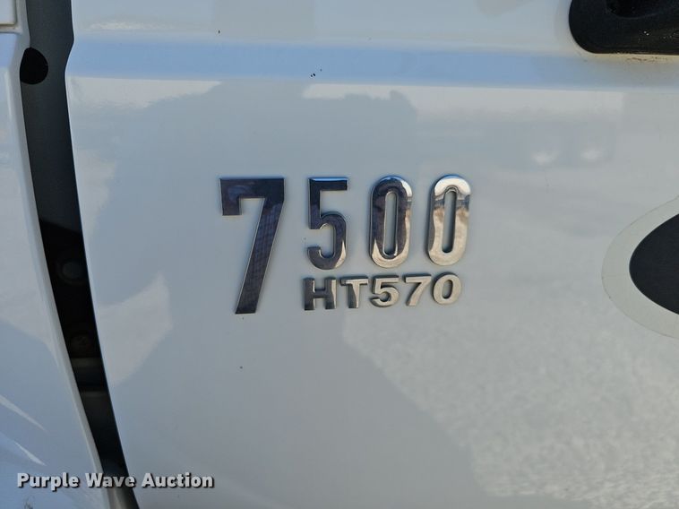 image for item DP6416 2007 International 7500 truck cab and chassis