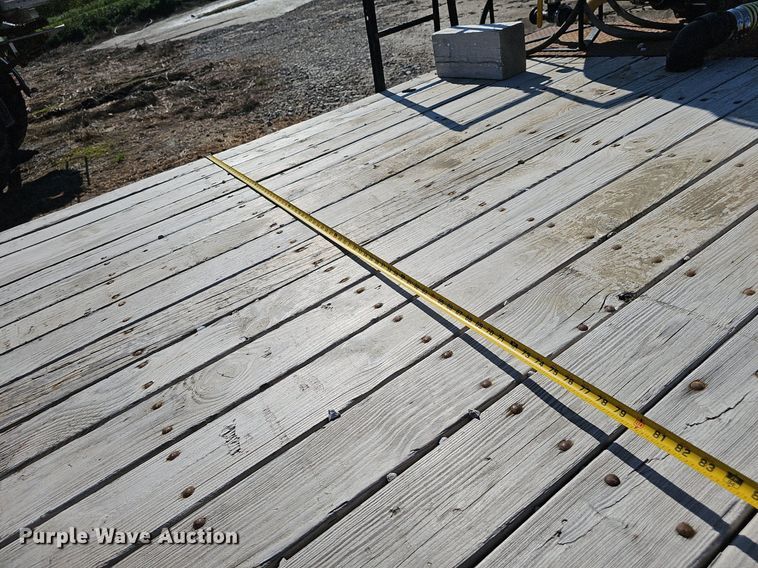 image for item DP6416 2007 International 7500 truck cab and chassis