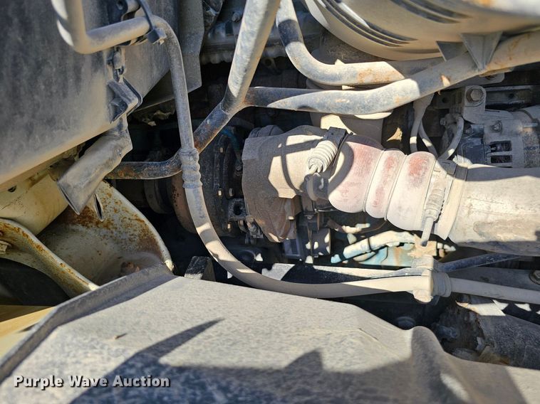 image for item DP6416 2007 International 7500 truck cab and chassis