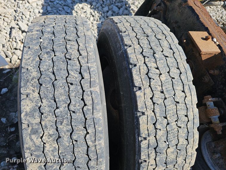 image for item DP6416 2007 International 7500 truck cab and chassis