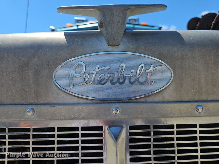 image for item DP6421 1996 Peterbilt 377 semi truck