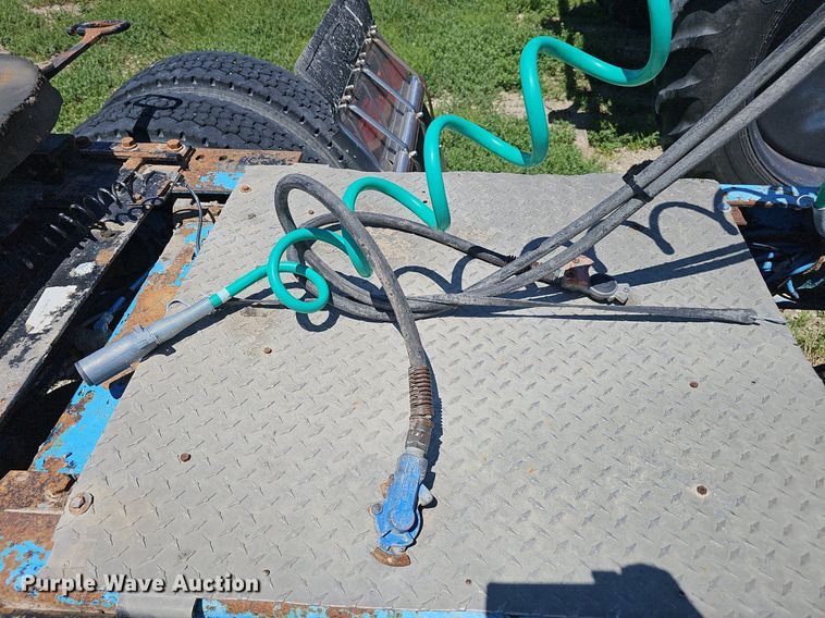 image for item DP6421 1996 Peterbilt 377 semi truck