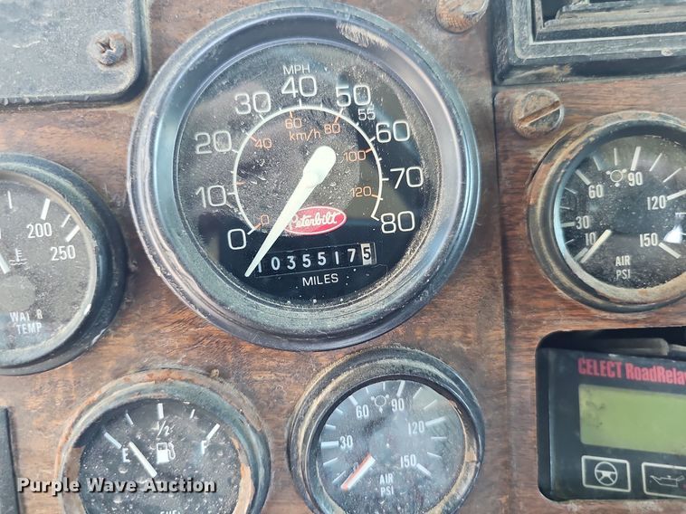 image for item DP6421 1996 Peterbilt 377 semi truck