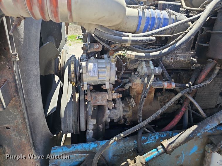 image for item DP6421 1996 Peterbilt 377 semi truck