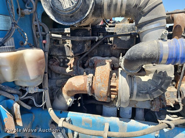 image for item DP6421 1996 Peterbilt 377 semi truck