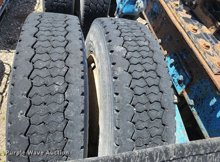 image for item DP6421 1996 Peterbilt 377 semi truck