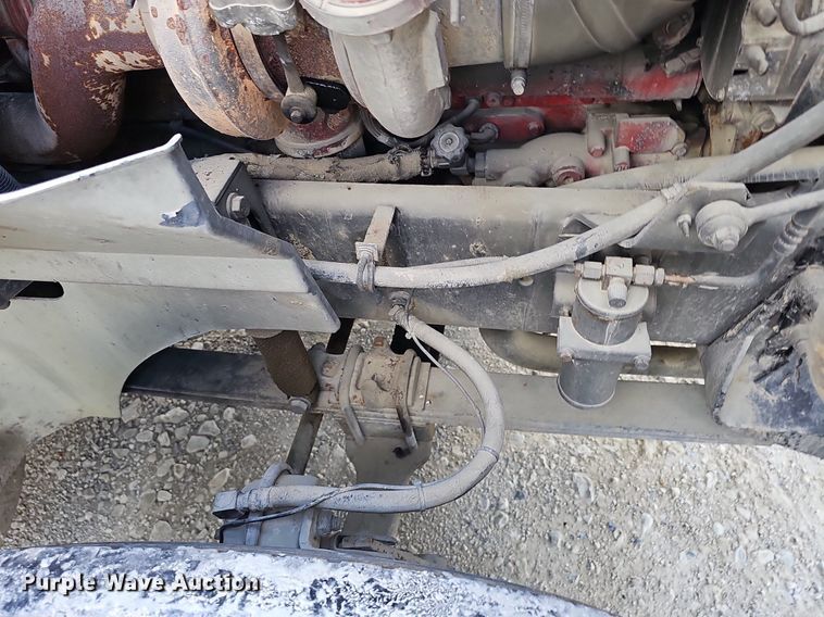 image for item DP6423 2007 International 9400i truck cab and chassis