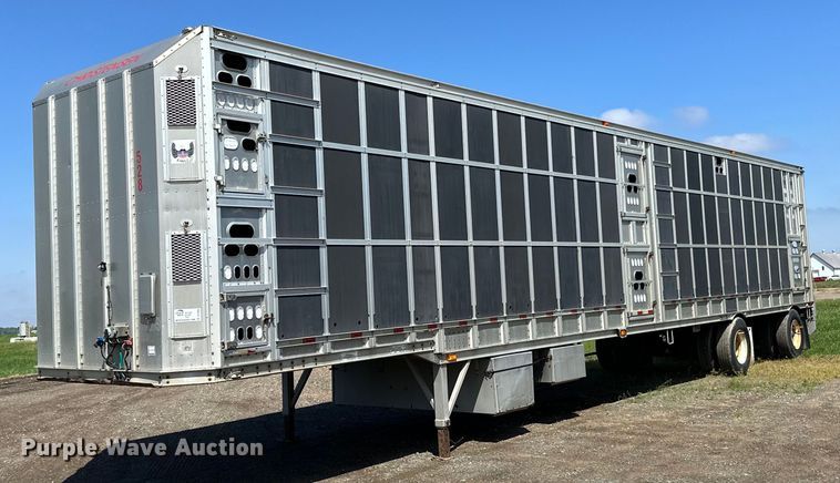 image for item DP8366 2005 Barrett livestock trailer