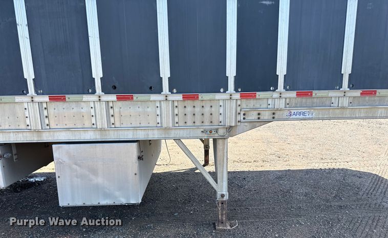 image for item DP8366 2005 Barrett livestock trailer