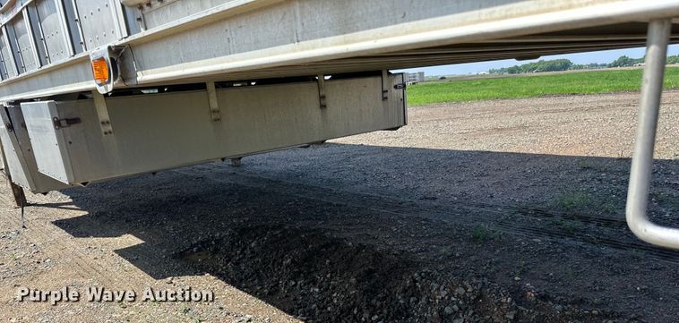 image for item DP8366 2005 Barrett livestock trailer