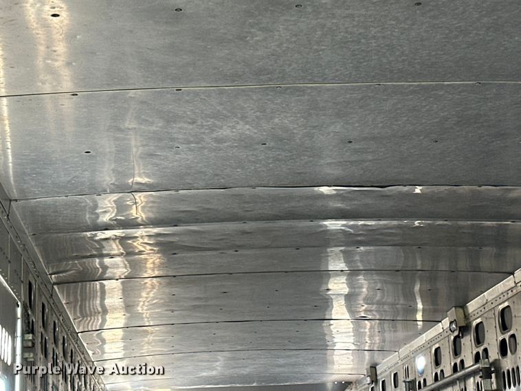 image for item DP8366 2005 Barrett livestock trailer