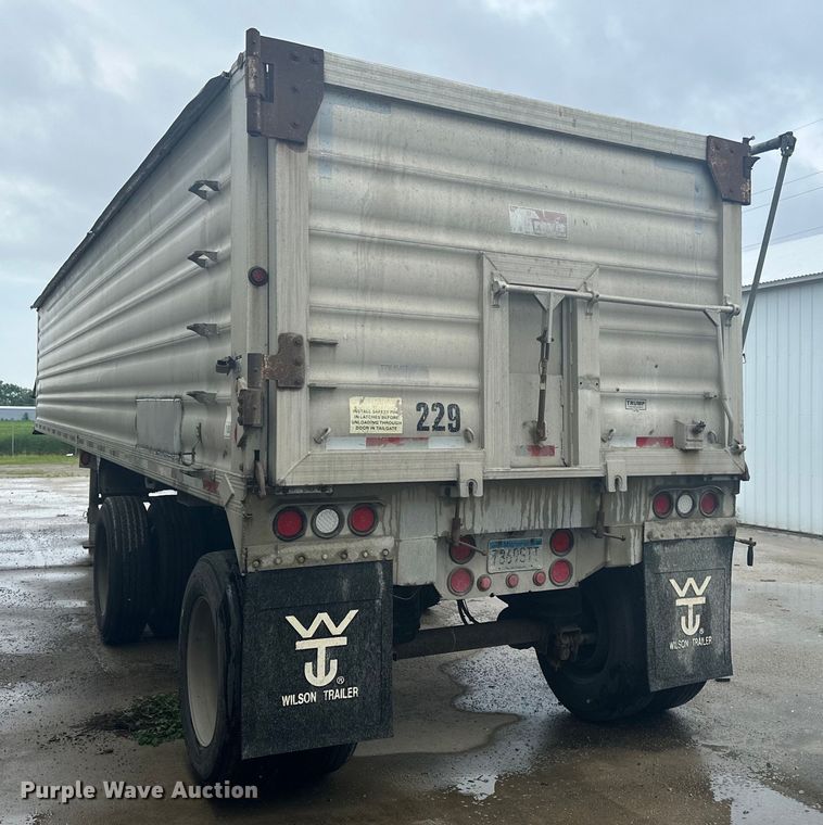 image for item DP8393 2006 Travis  T/102 end dump trailer