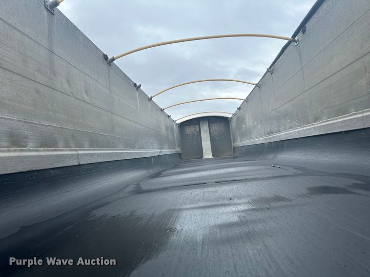 image for item DP8393 2006 Travis  T/102 end dump trailer