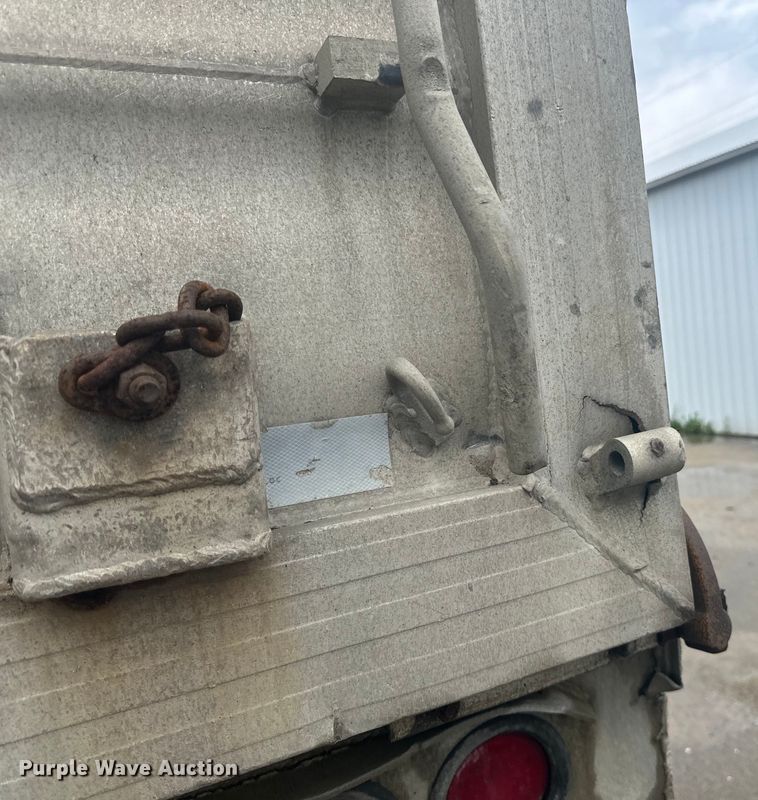 image for item DP8393 2006 Travis  T/102 end dump trailer